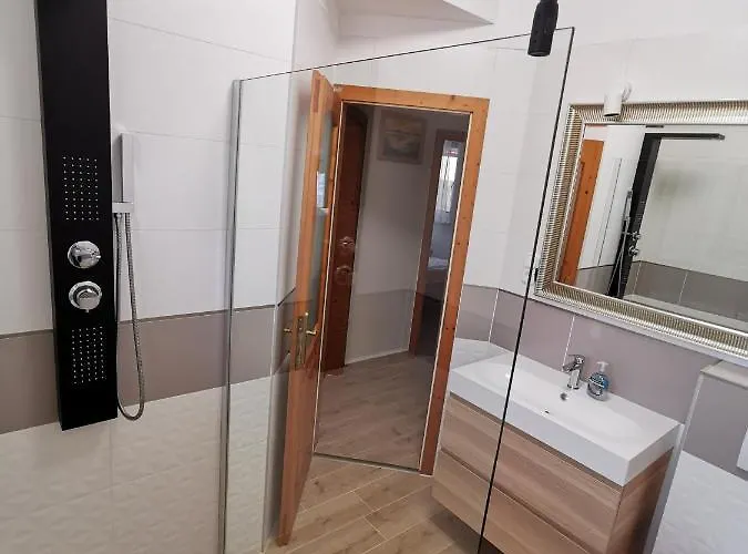 House4u 度假居 *